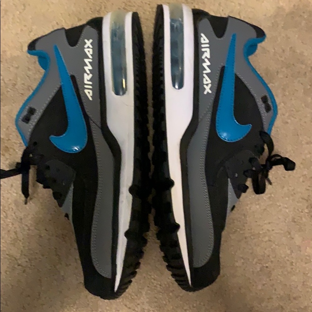 EUC men’s Nike air max size 11 turquoise and grey